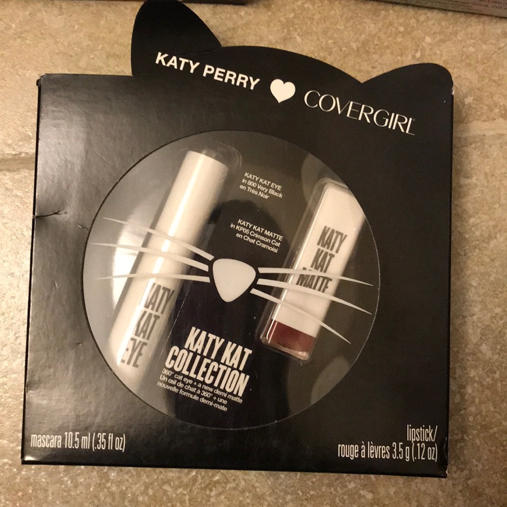 Makeup bundle - Picture 4 of 4